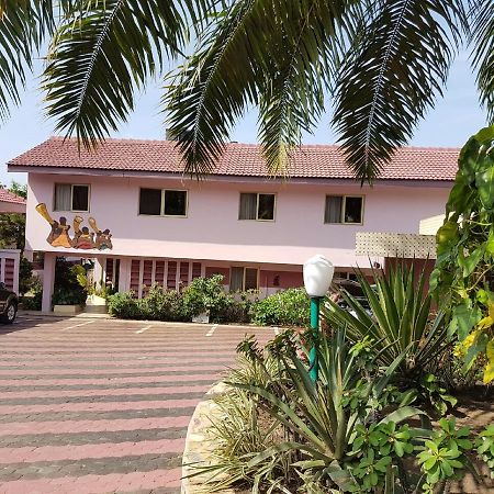 Royal Basin Resort Kumasi Exterior foto