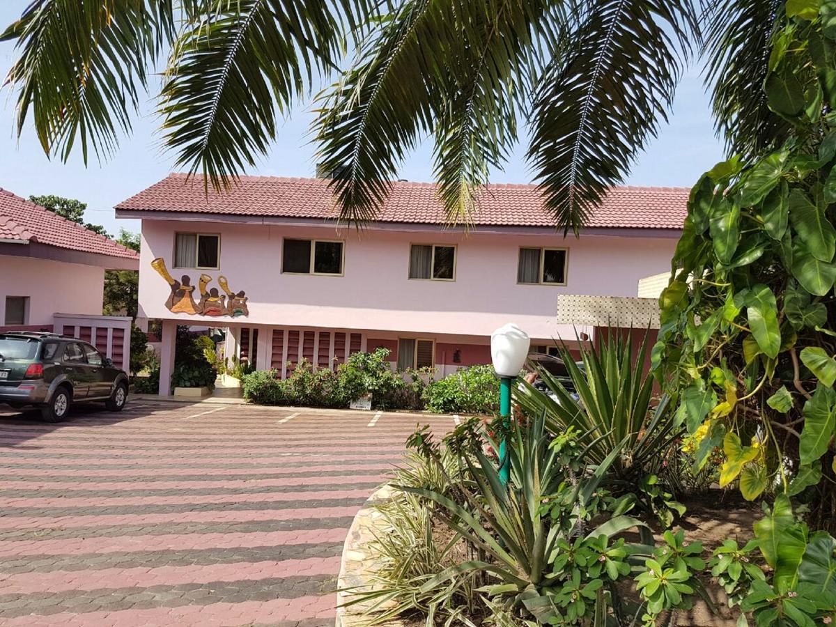 Royal Basin Resort Kumasi Exterior foto
